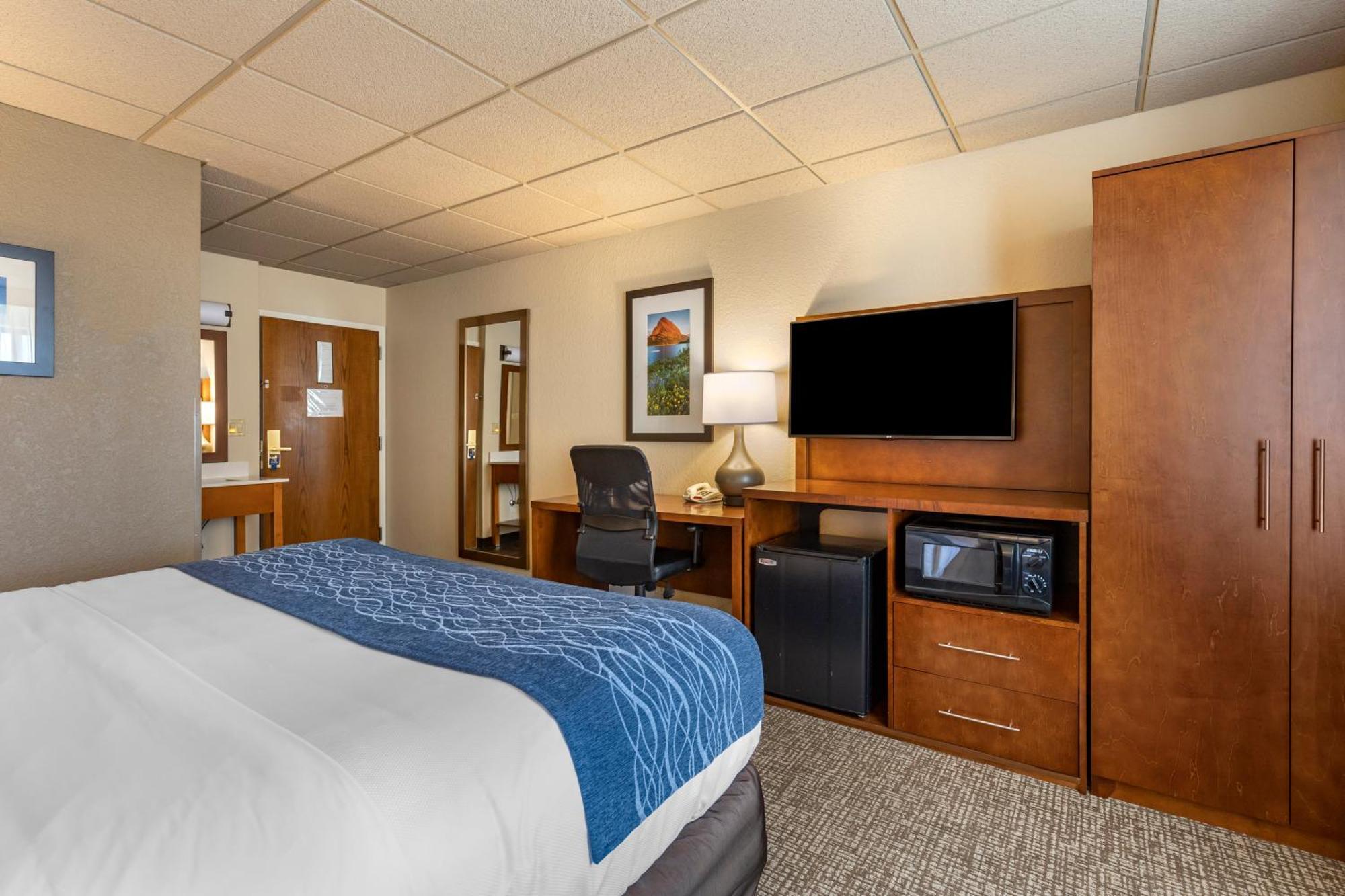 Comfort Inn & Suites Gateway To Glacier National Park Shelby Εξωτερικό φωτογραφία