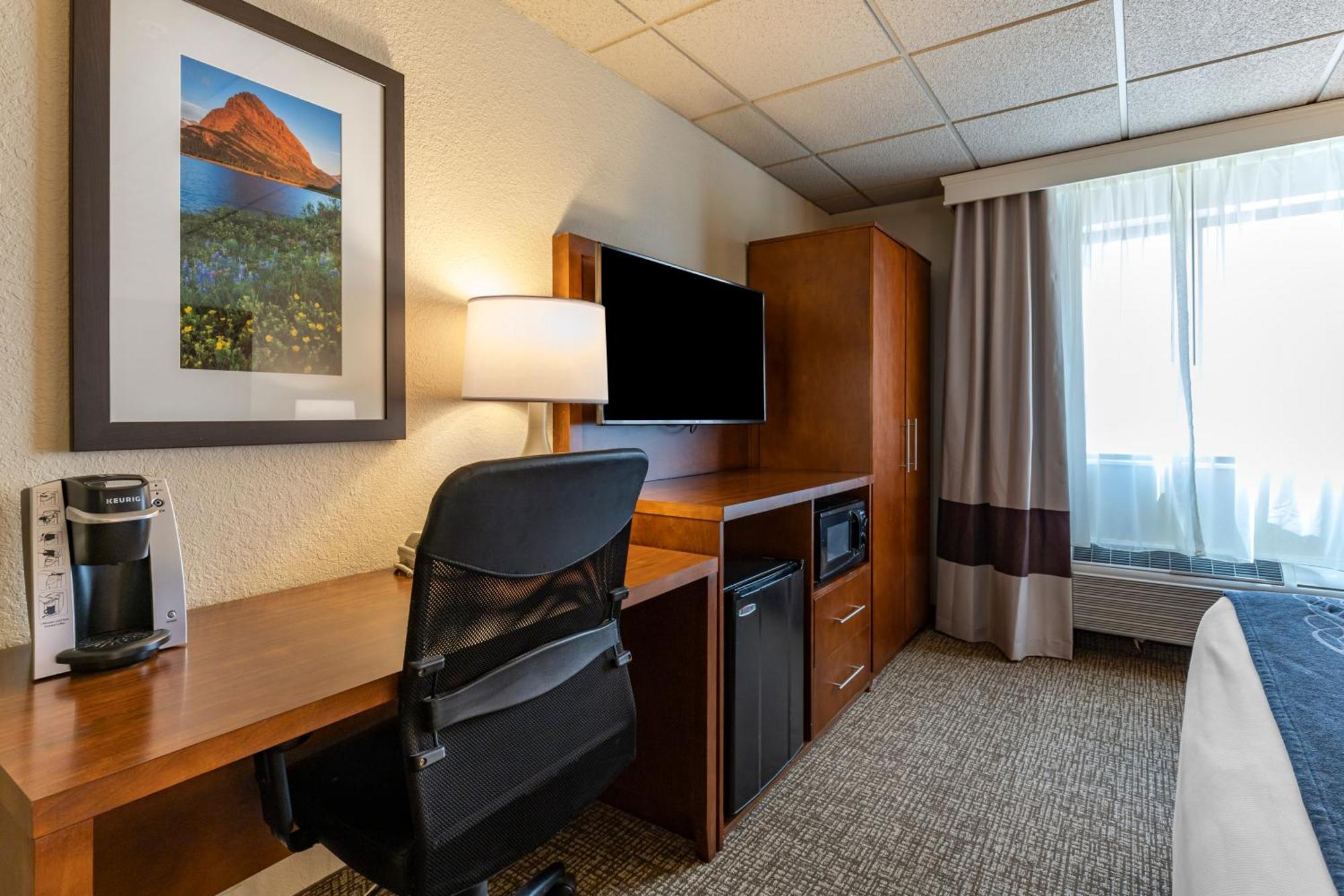 Comfort Inn & Suites Gateway To Glacier National Park Shelby Εξωτερικό φωτογραφία