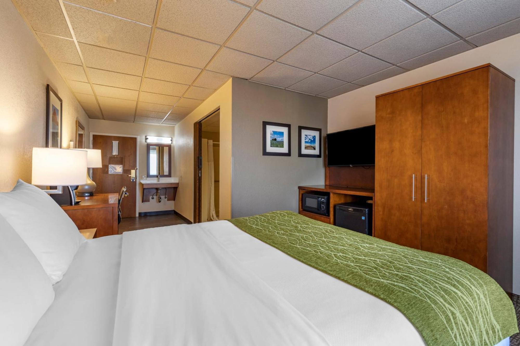 Comfort Inn & Suites Gateway To Glacier National Park Shelby Εξωτερικό φωτογραφία