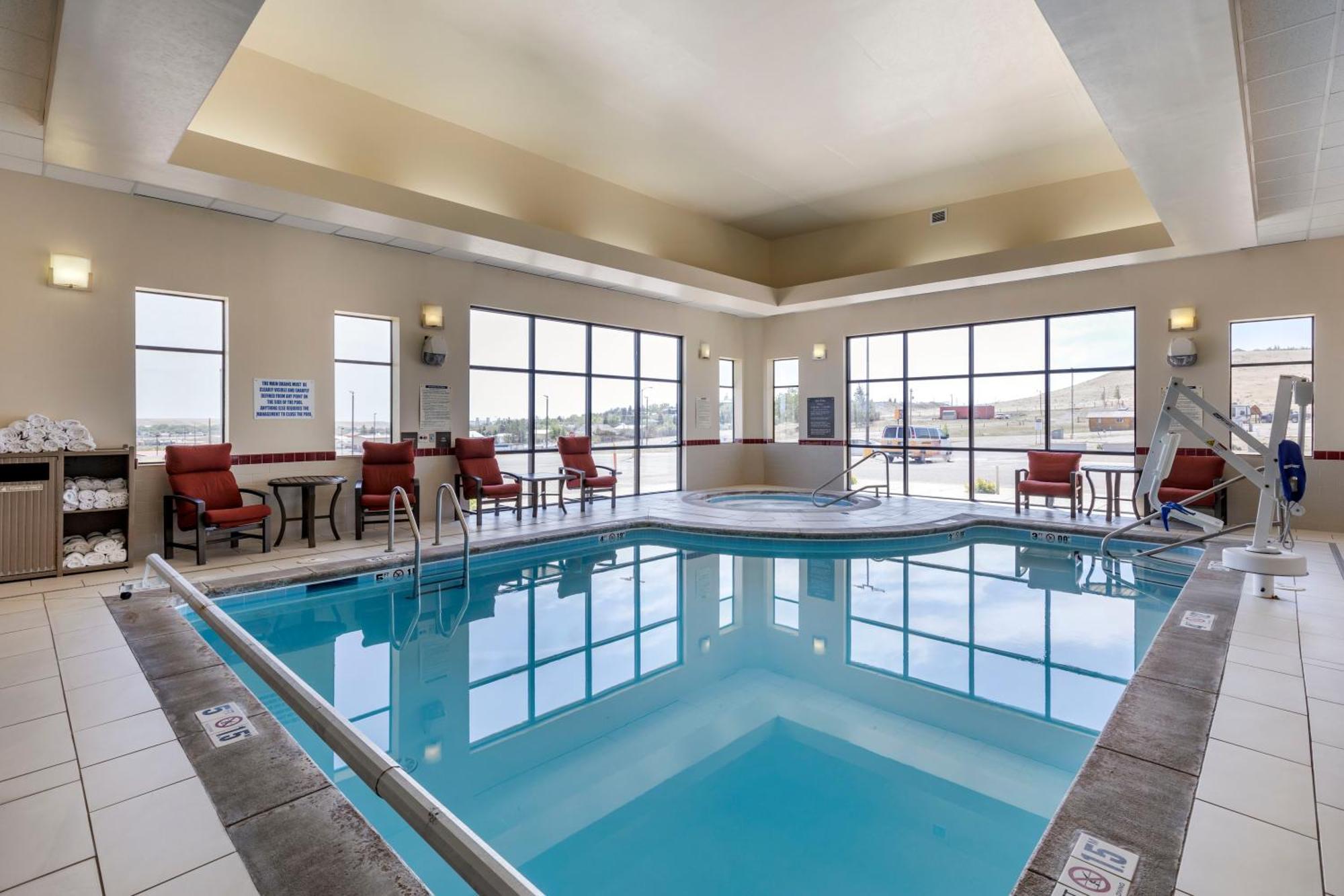 Comfort Inn & Suites Gateway To Glacier National Park Shelby Εξωτερικό φωτογραφία