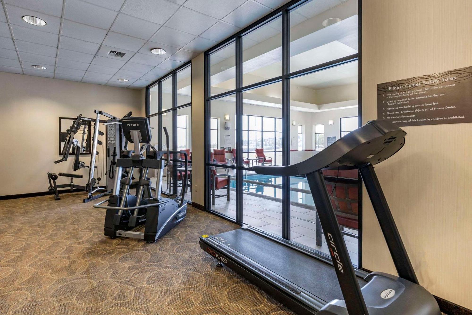 Comfort Inn & Suites Gateway To Glacier National Park Shelby Εξωτερικό φωτογραφία